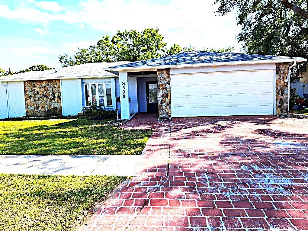 SOMERSET LAKES UNIT ONE - Residential Lease