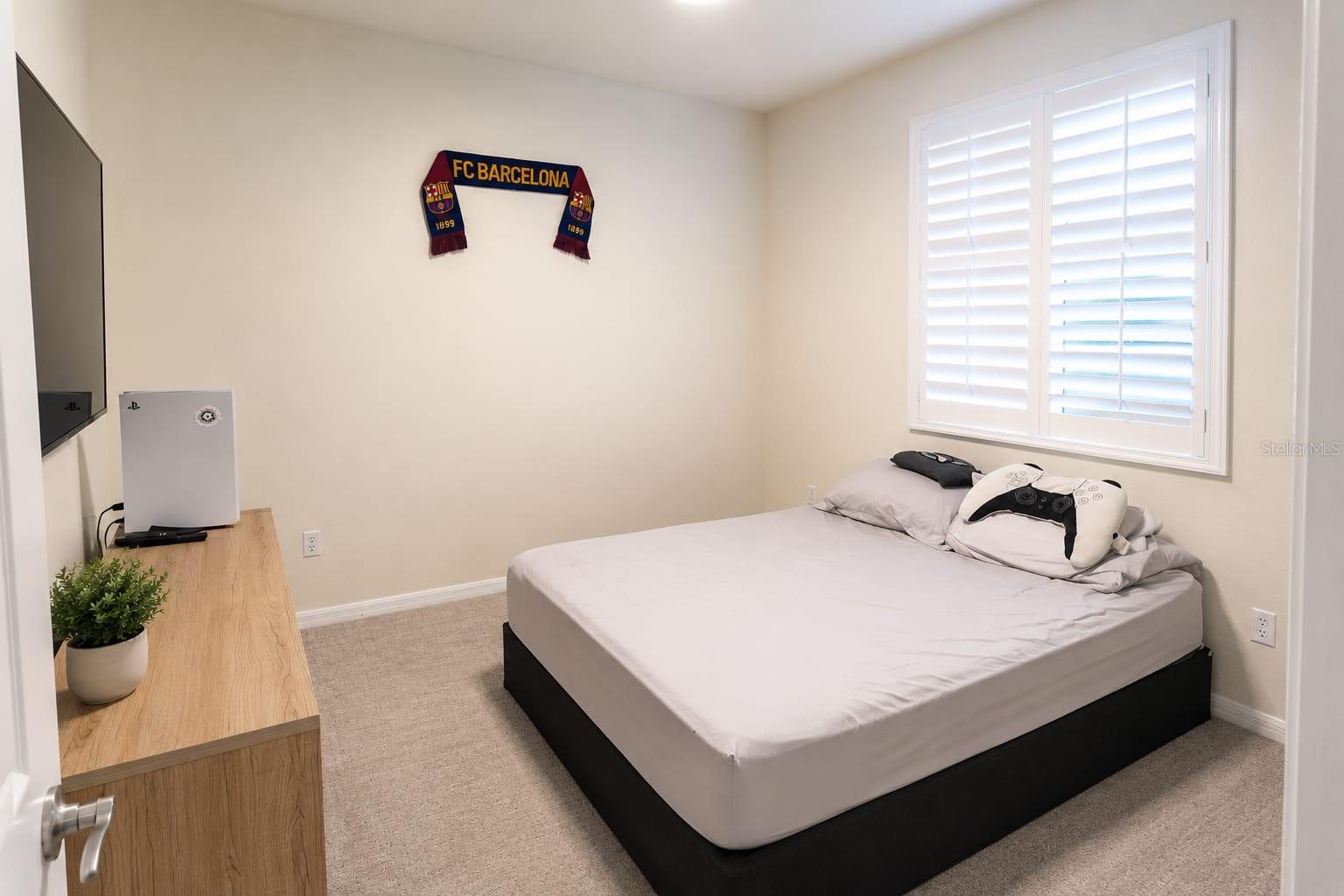 PRESTON SQUARE - Residential