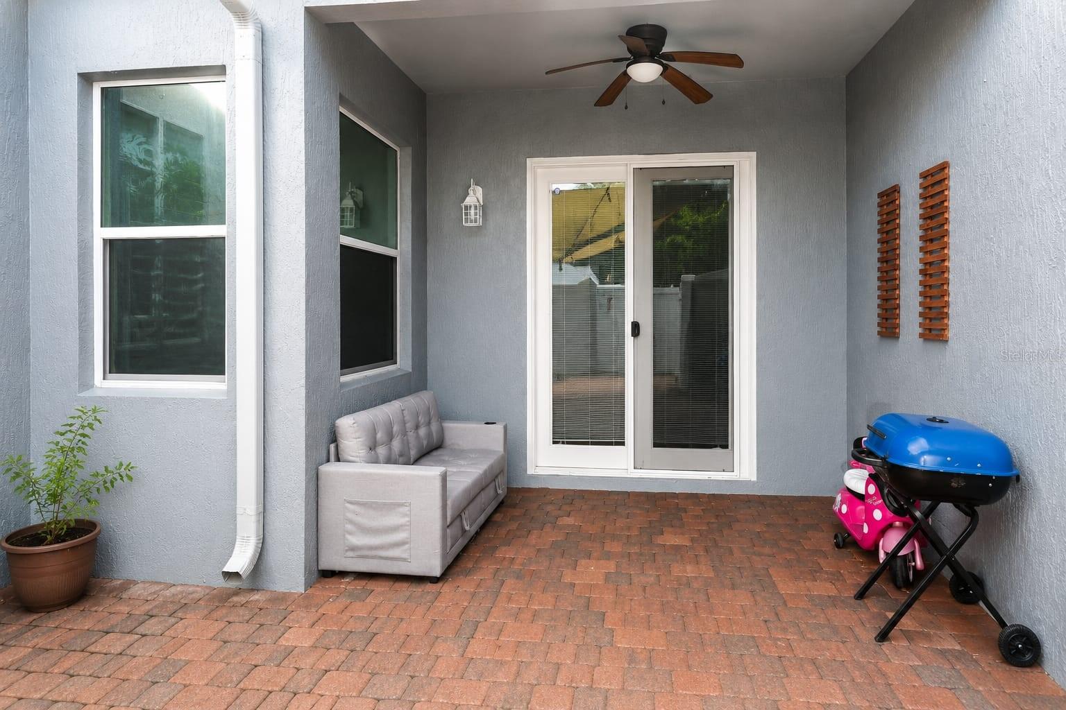 PRESTON SQUARE - Residential
