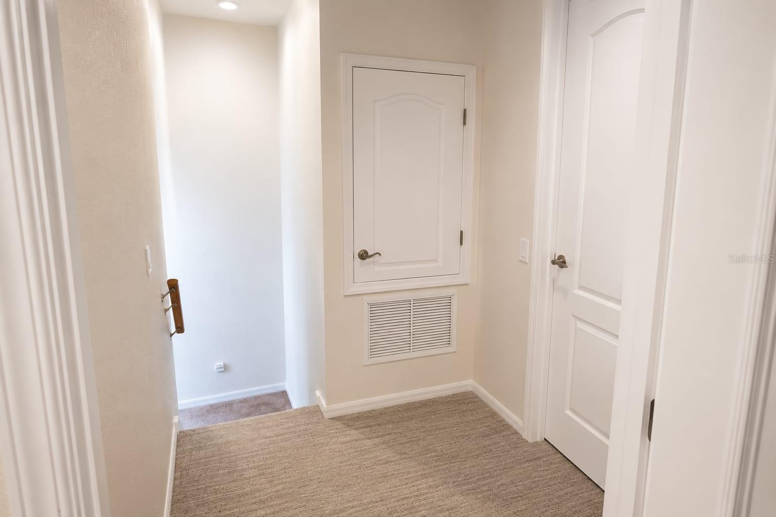 PRESTON SQUARE - Residential