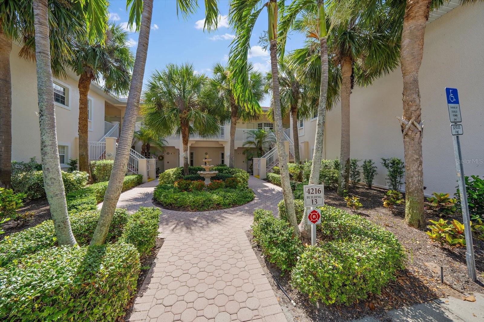 PLAZA DE FLORES - Residential