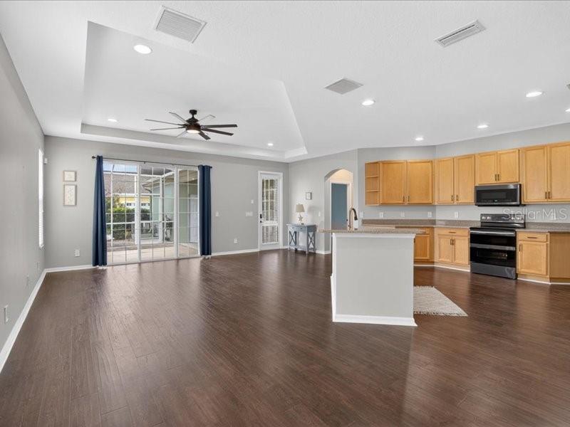 MIRABAY PARCEL 7 PHASE 1 - Residential