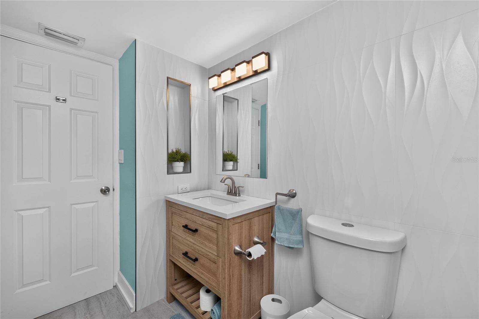 EMERALD POINTE PH 04 - Residential