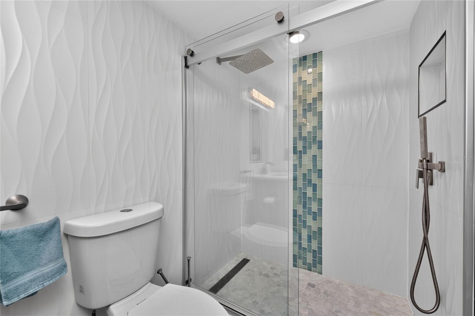 EMERALD POINTE PH 04 - Residential