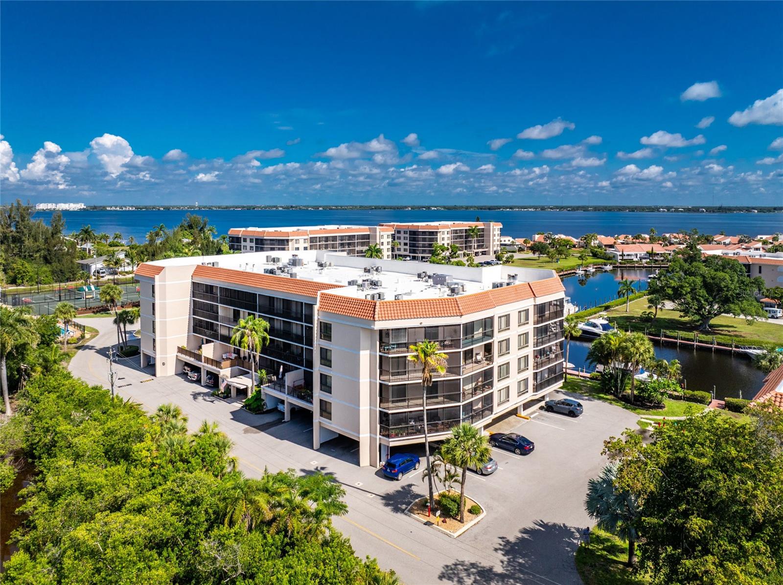 EMERALD POINTE PH 04 - Residential