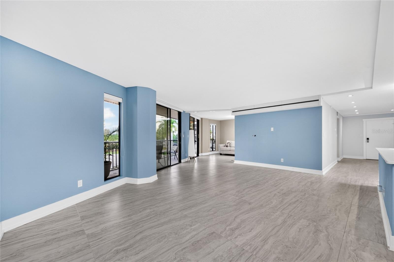EMERALD POINTE PH 04 - Residential