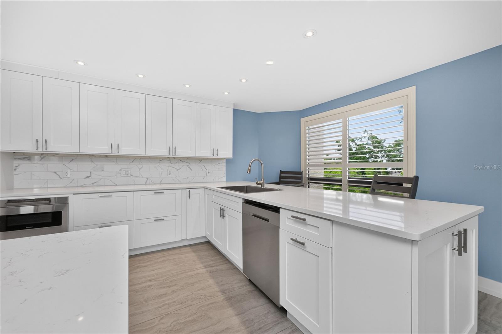 EMERALD POINTE PH 04 - Residential