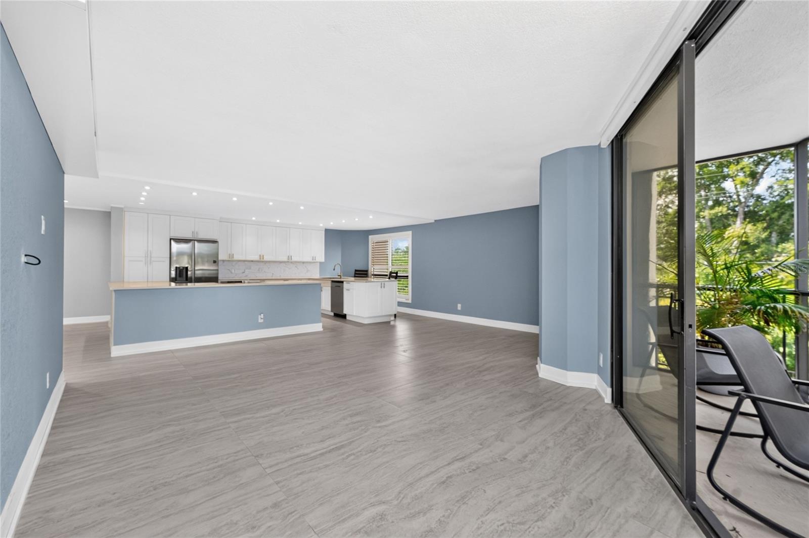 EMERALD POINTE PH 04 - Residential