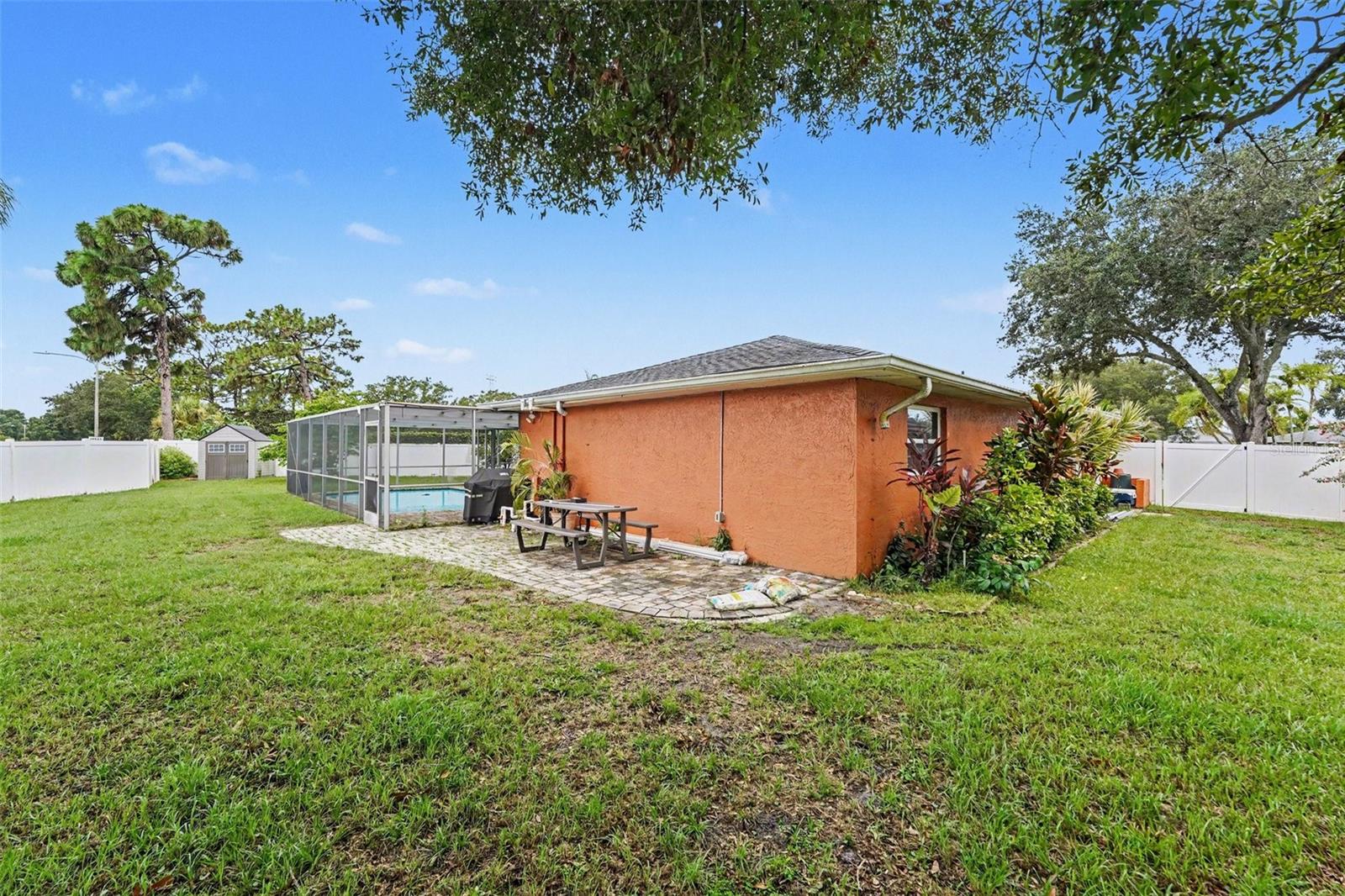 COUNTRYSIDE TR 8 UNIT ONE - Residential