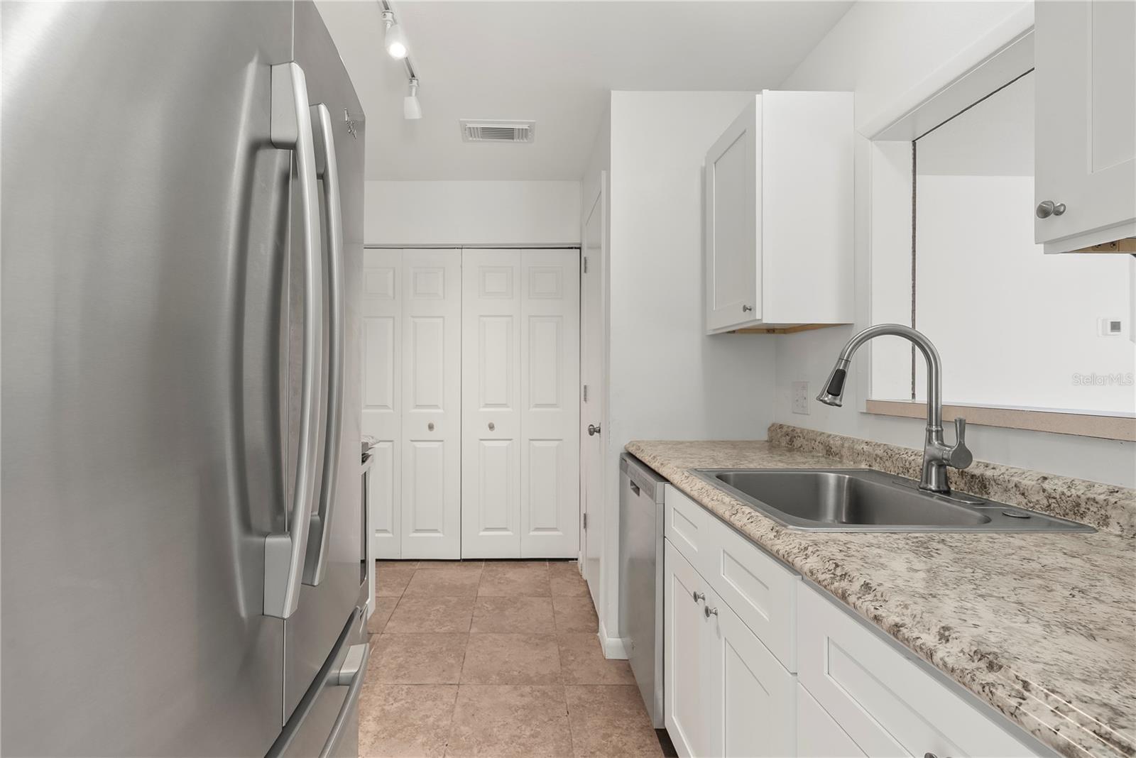 SPRING MEADOW PH 1 - Residential