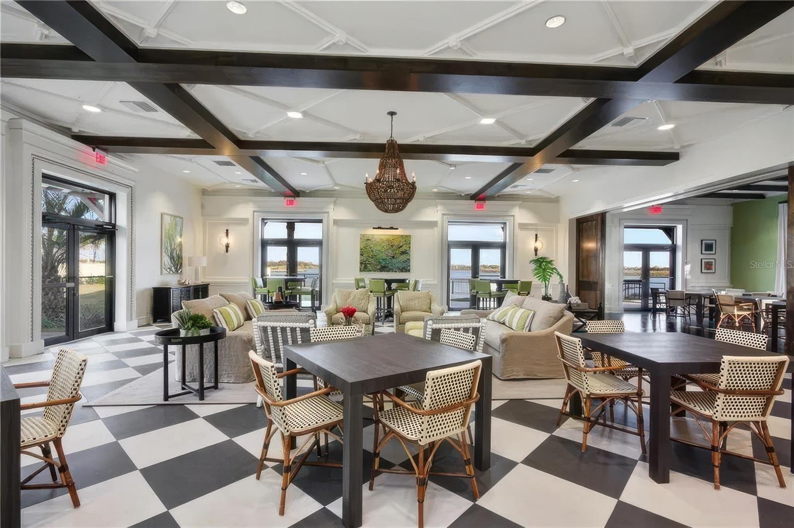 LUCAYA LAKE CLUB - Residential