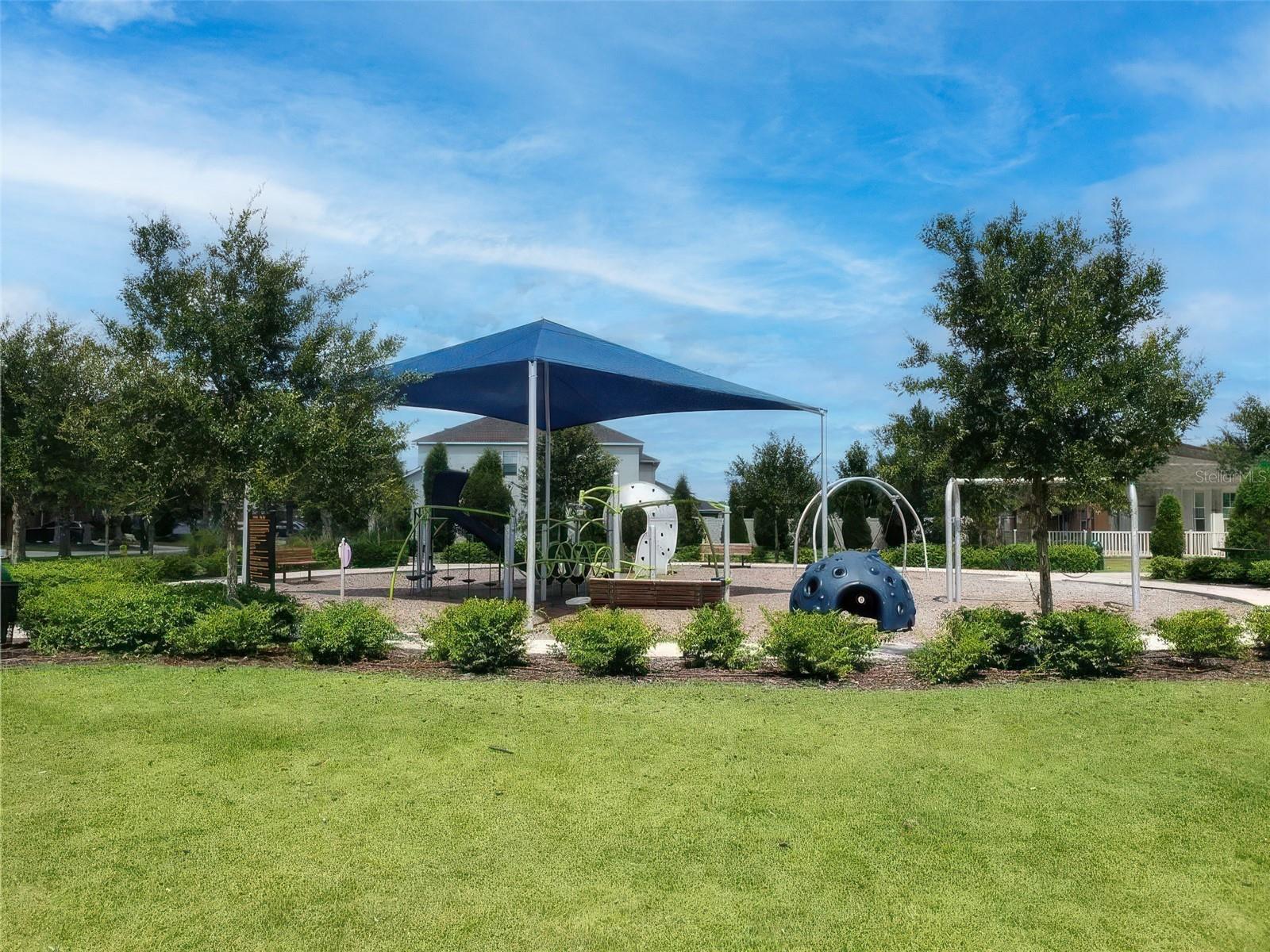 LUCAYA LAKE CLUB - Residential