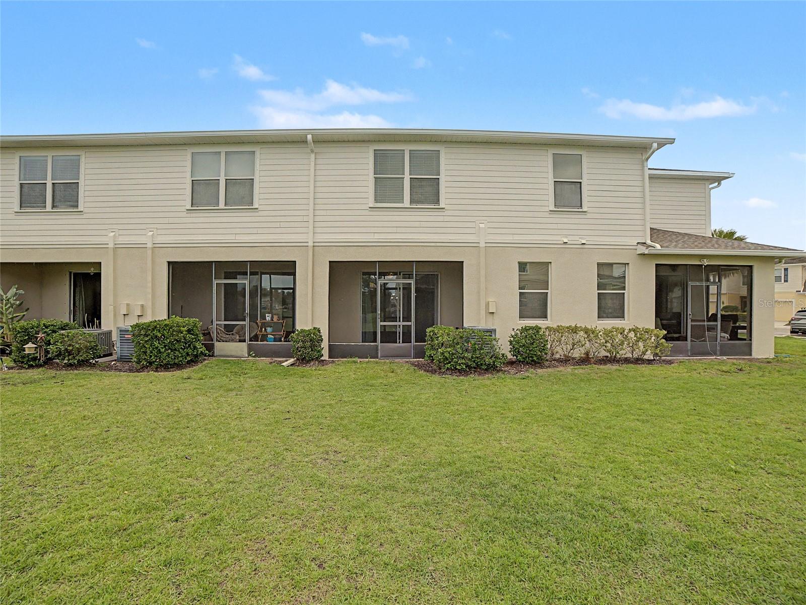 LUCAYA LAKE CLUB - Residential