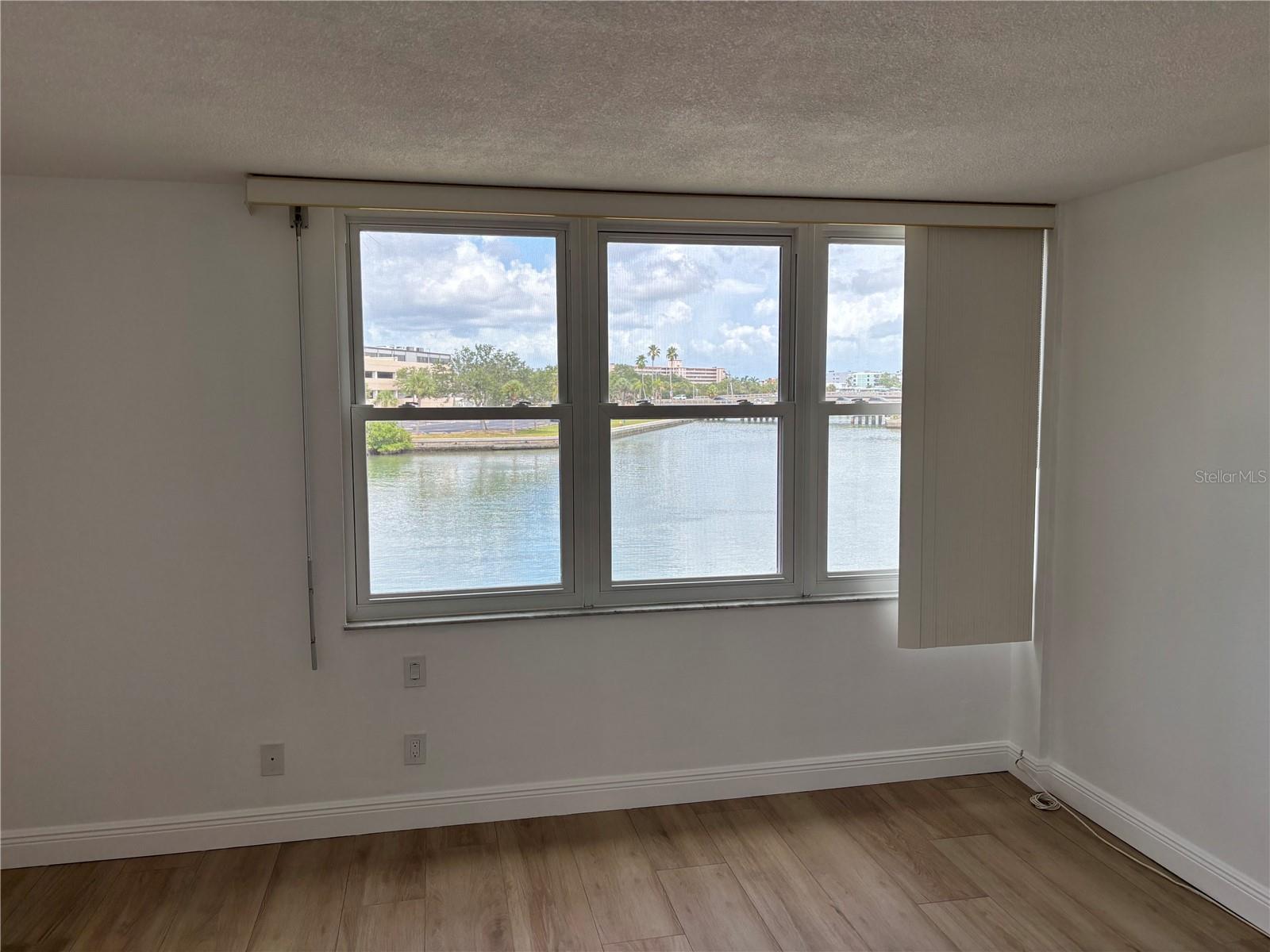 BAY ISLAND GROUP 6 - Residential Lease