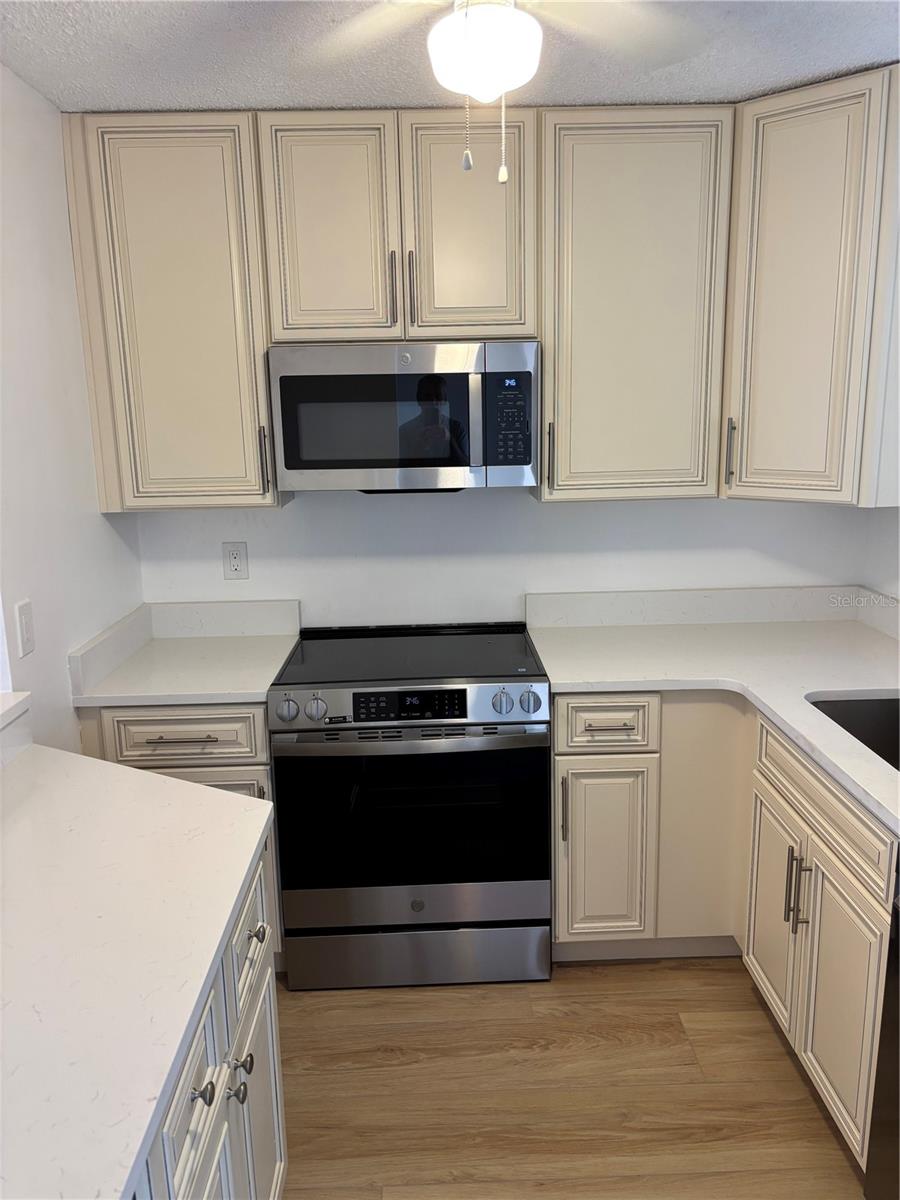 BAY ISLAND GROUP 6 - Residential Lease