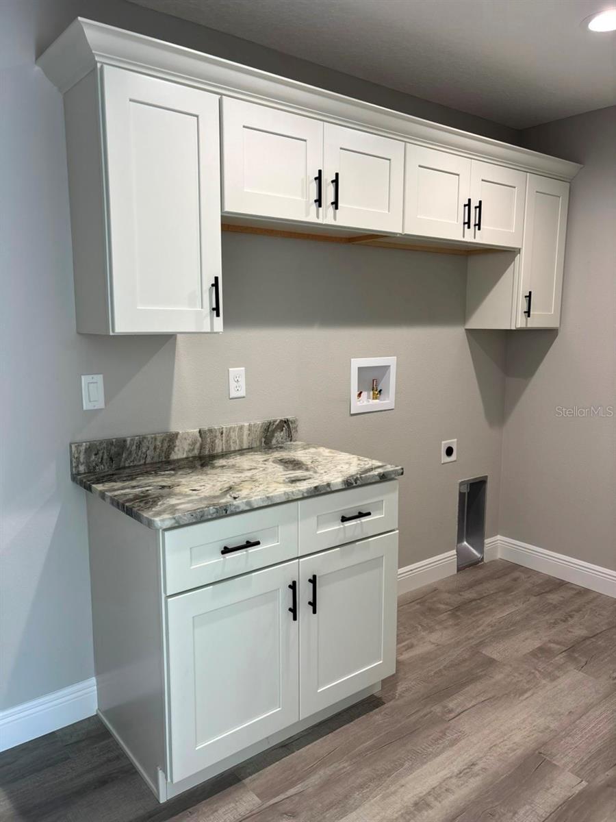 PINE RIDGE - Residential