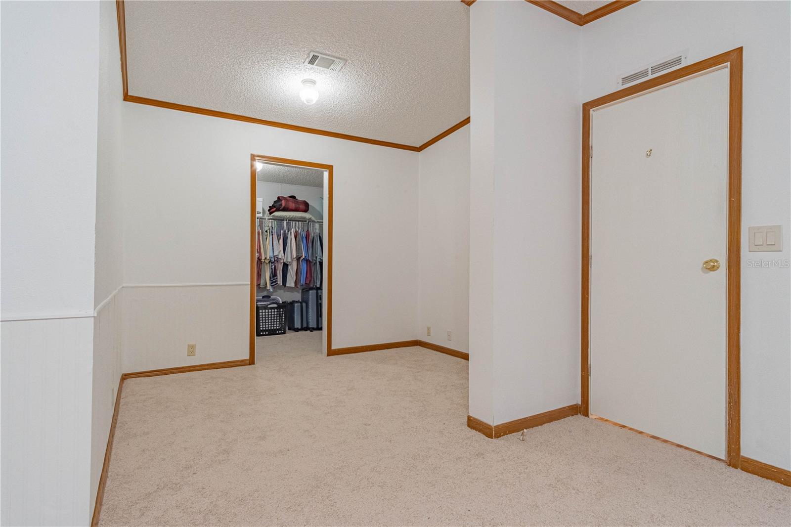 ALL COUNTRY ACRES - Residential