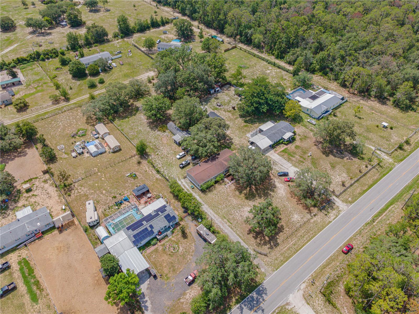 ALL COUNTRY ACRES - Residential