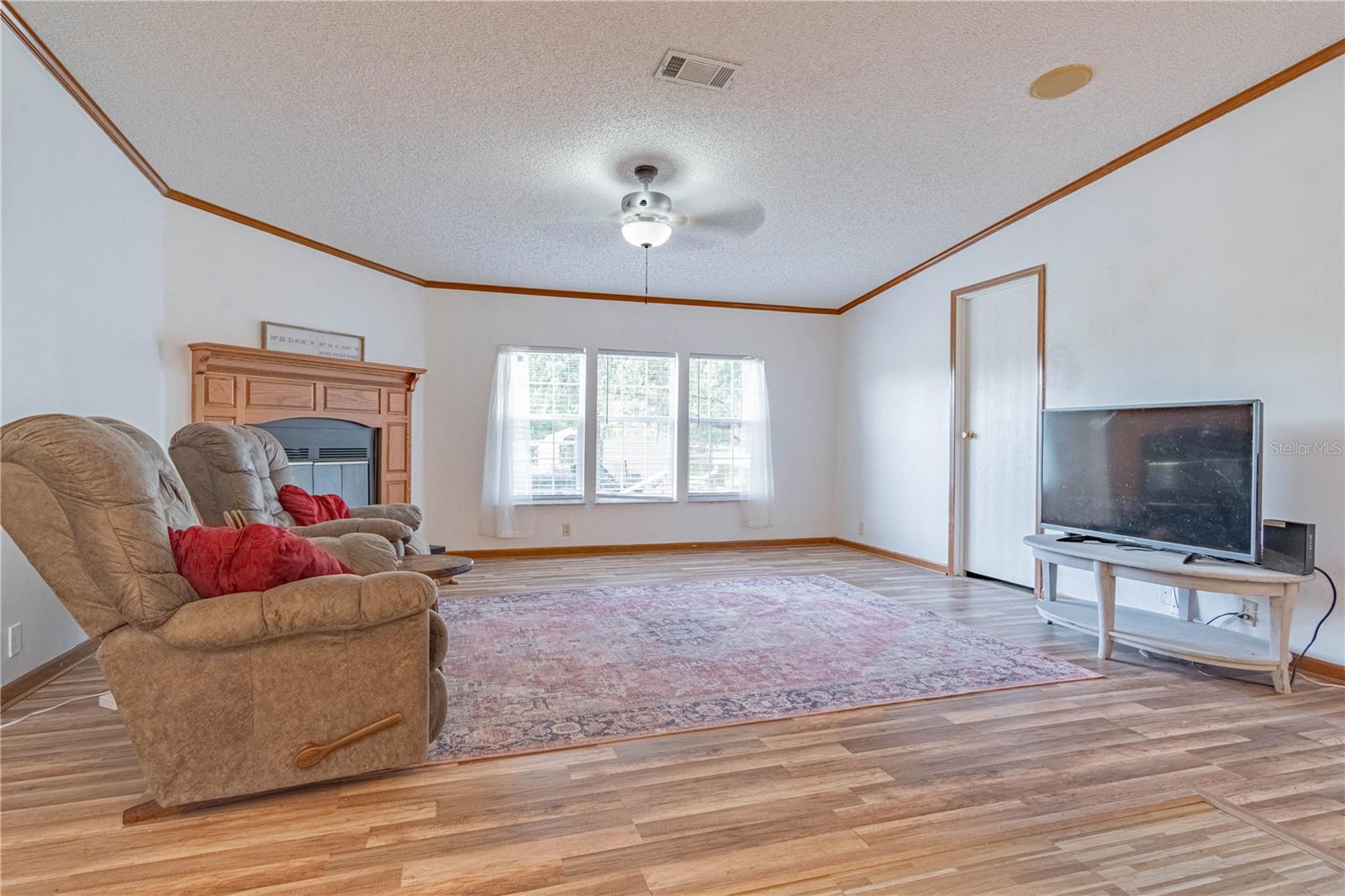 ALL COUNTRY ACRES - Residential