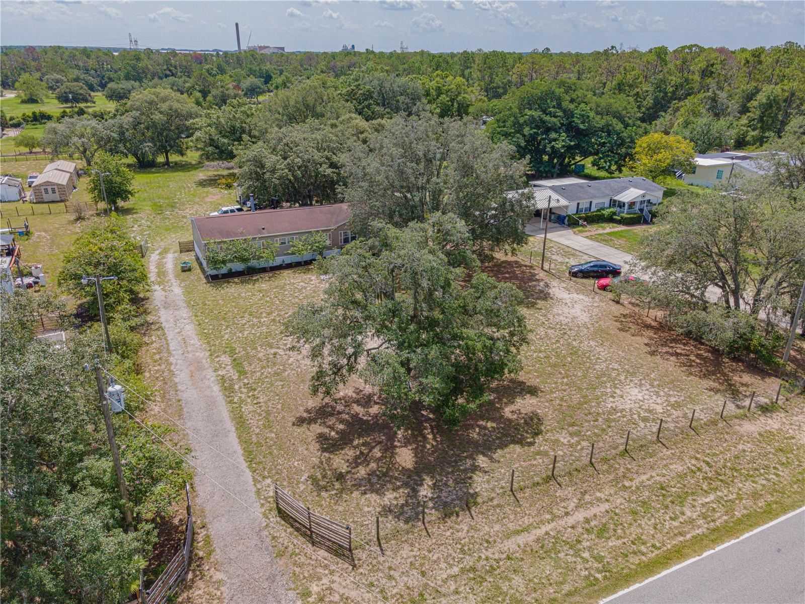ALL COUNTRY ACRES - Residential