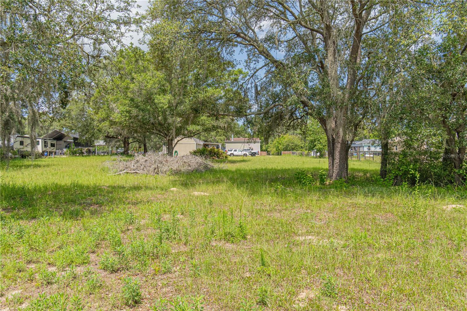 ALL COUNTRY ACRES - Residential