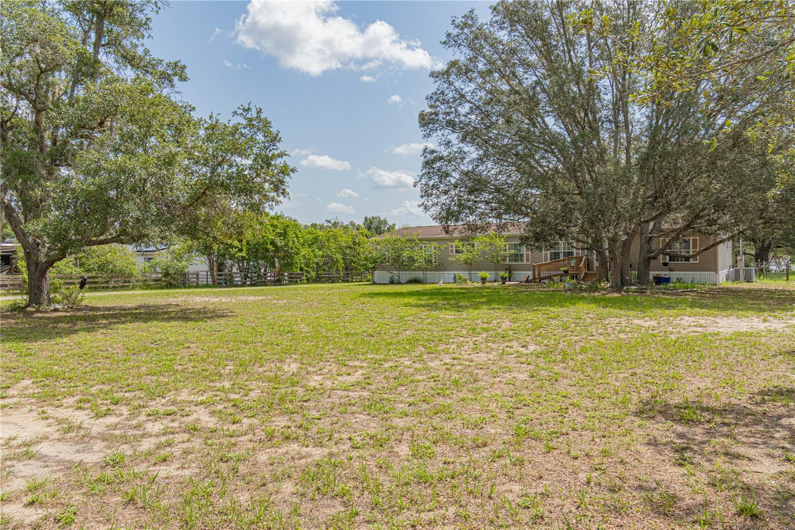 ALL COUNTRY ACRES - Residential