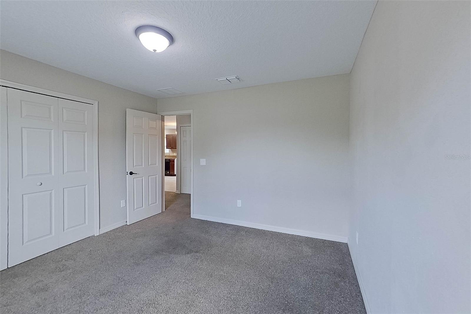 MARION OAKS UN 01 - Residential Lease