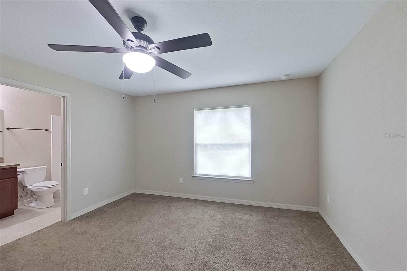 MARION OAKS UN 01 - Residential Lease