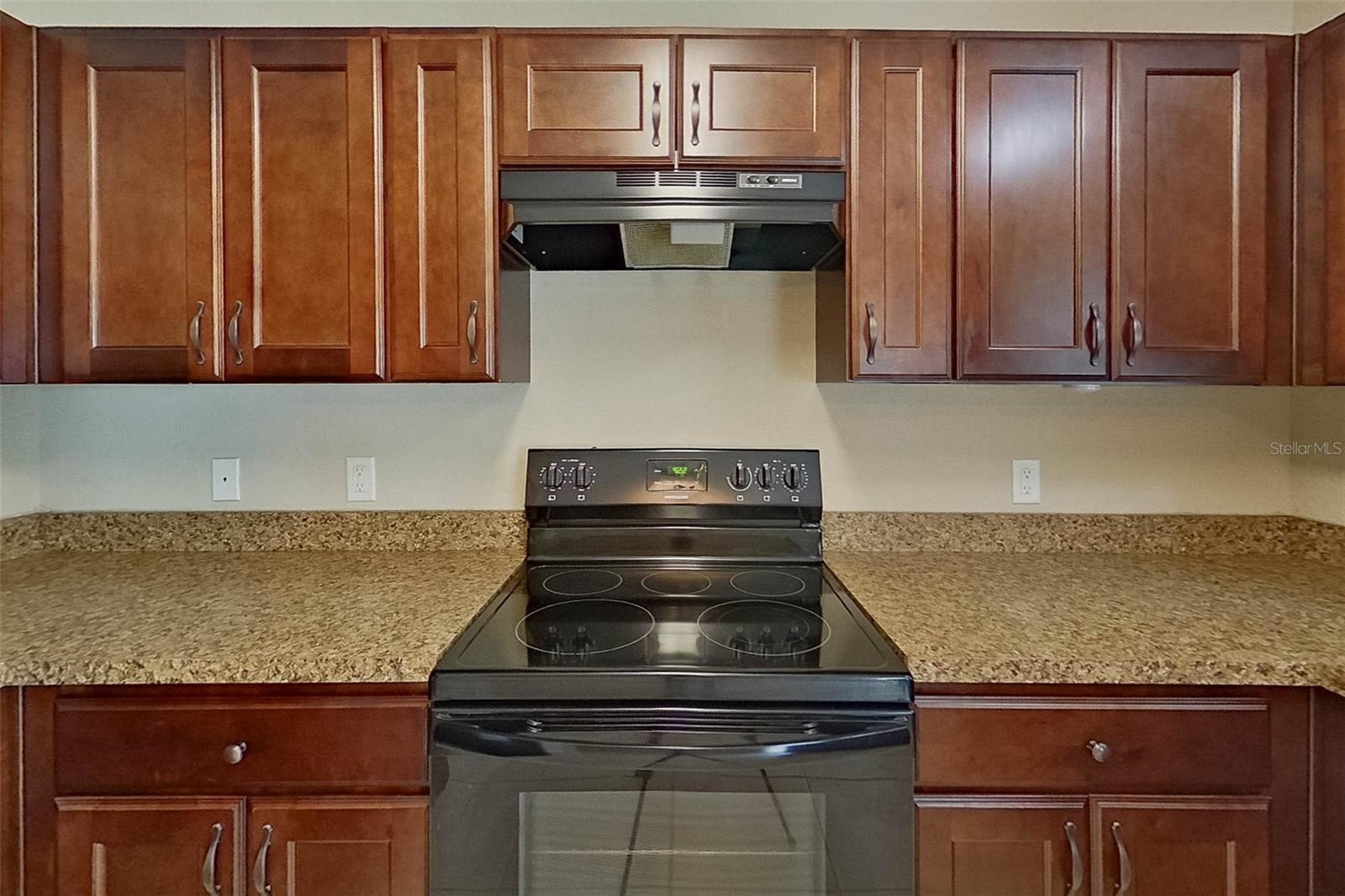 MARION OAKS UN 01 - Residential Lease