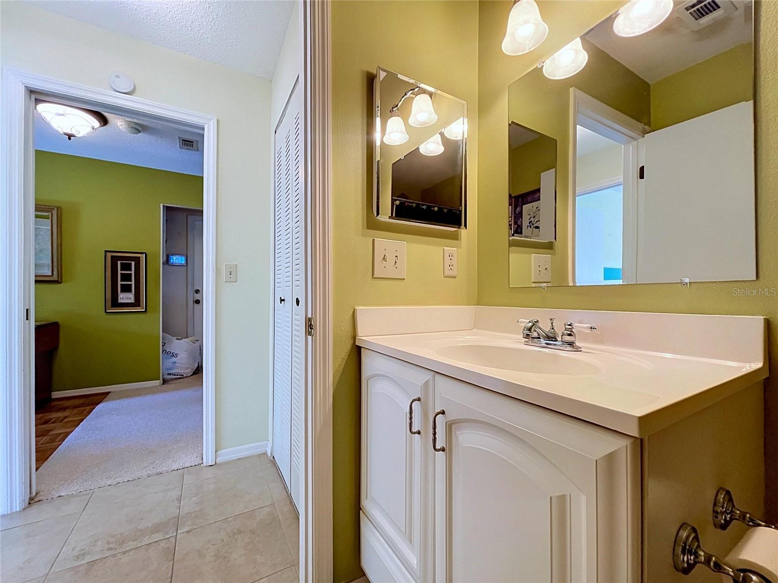 HIGHGATE IV CONDO - Residential