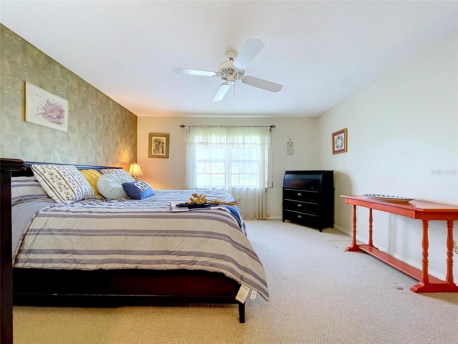 HIGHGATE IV CONDO - Residential