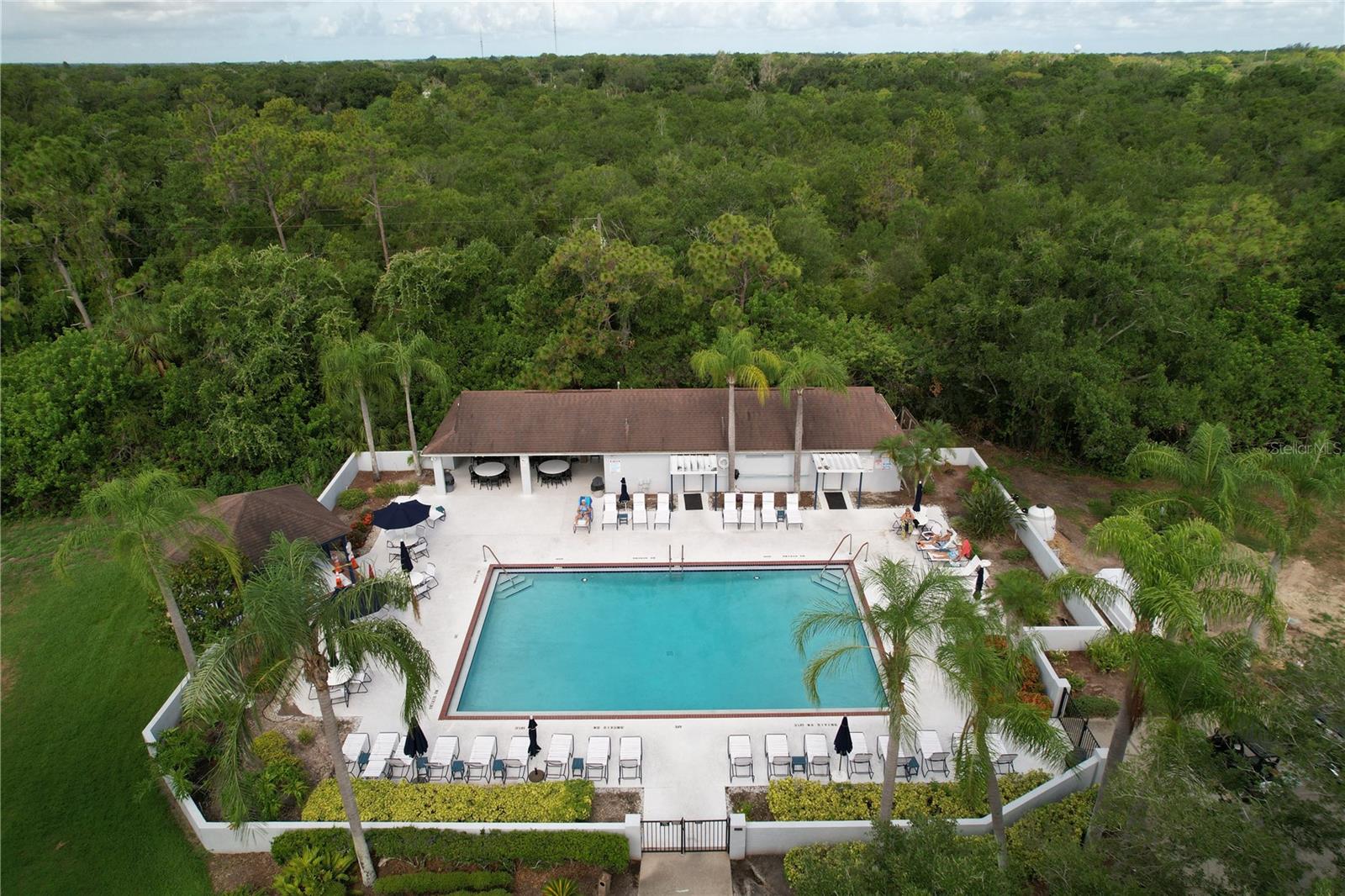 HIGHGATE IV CONDO - Residential