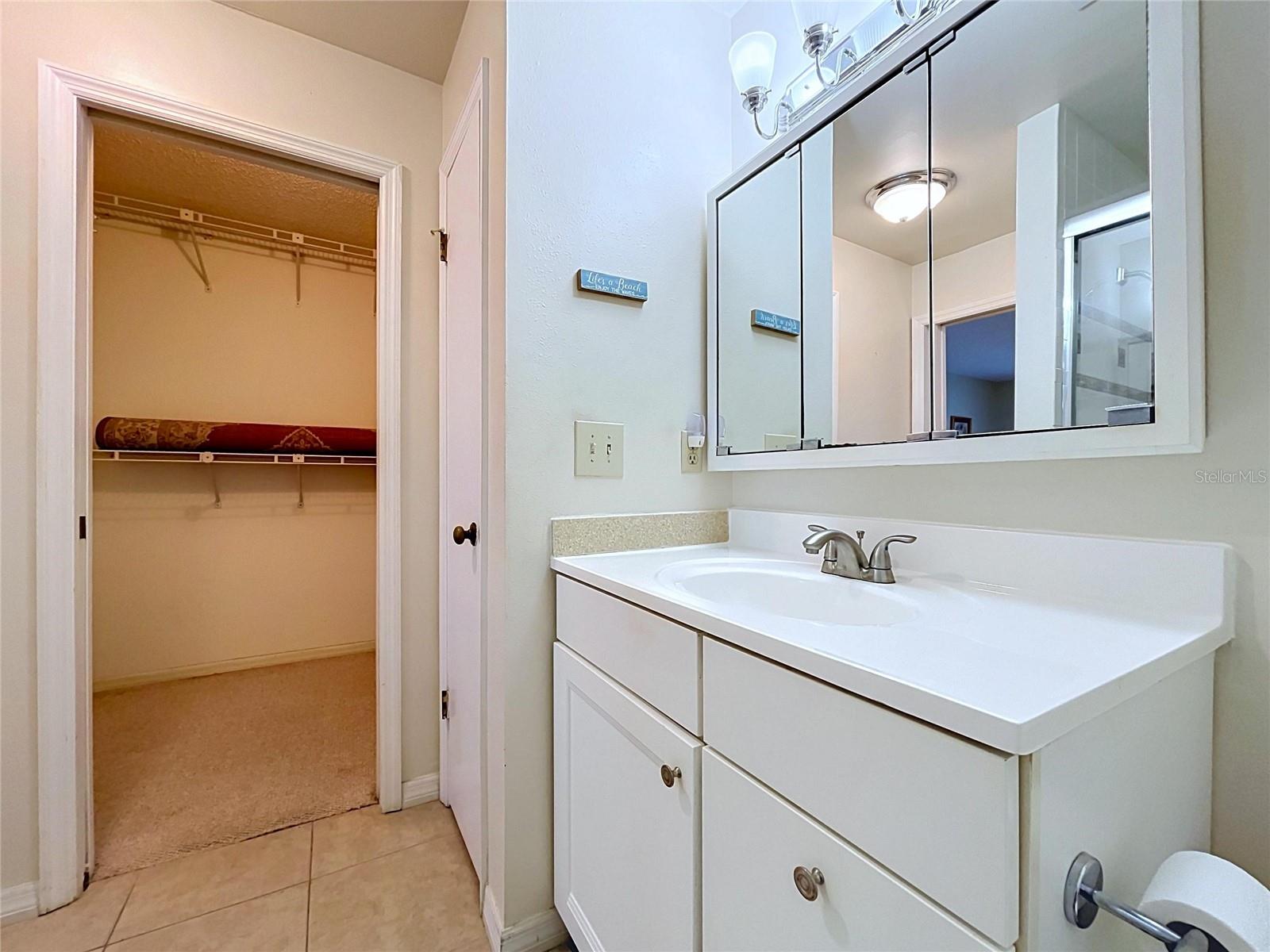 HIGHGATE IV CONDO - Residential