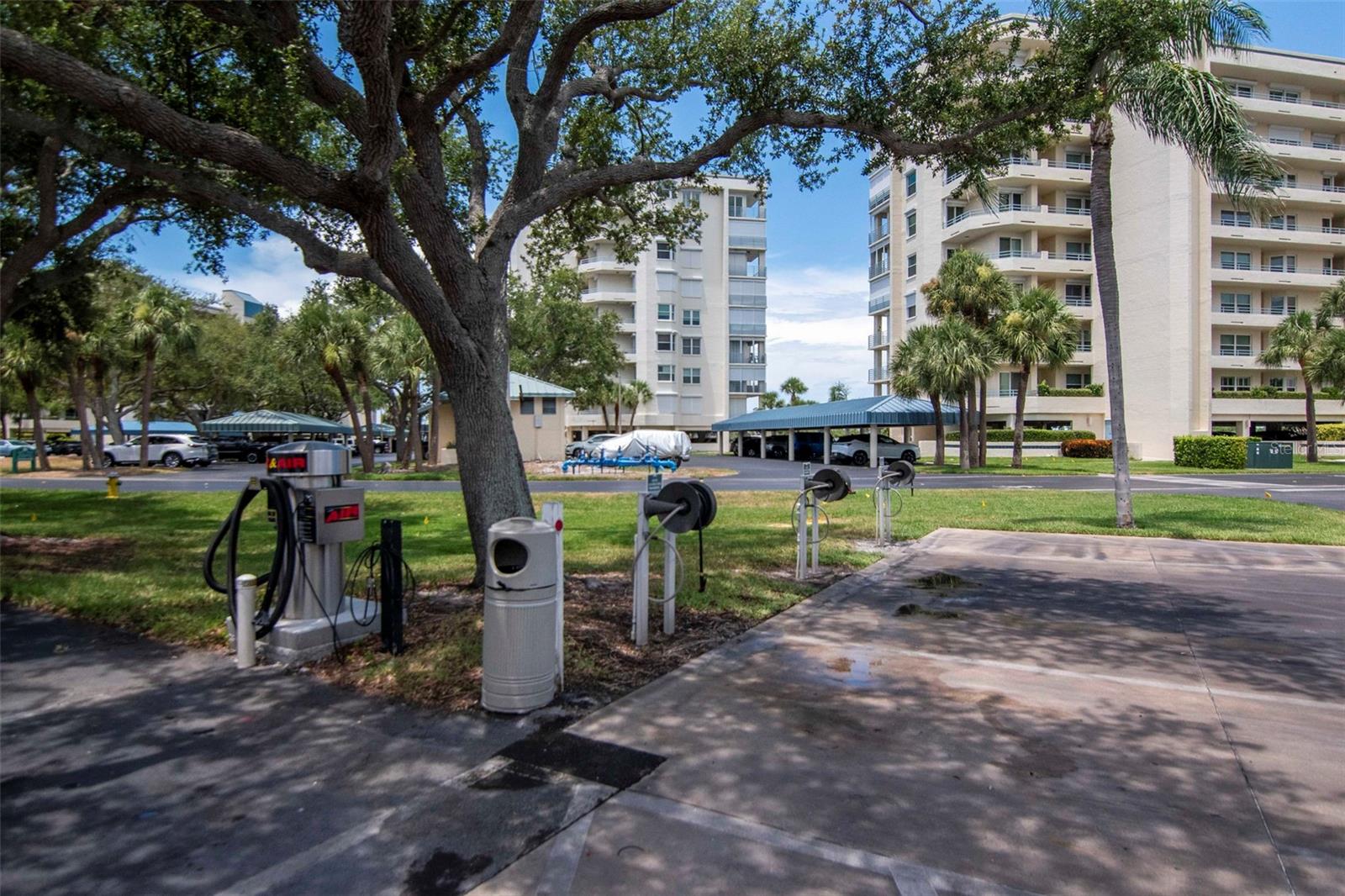 HARBOURSIDE CONDO - Residential
