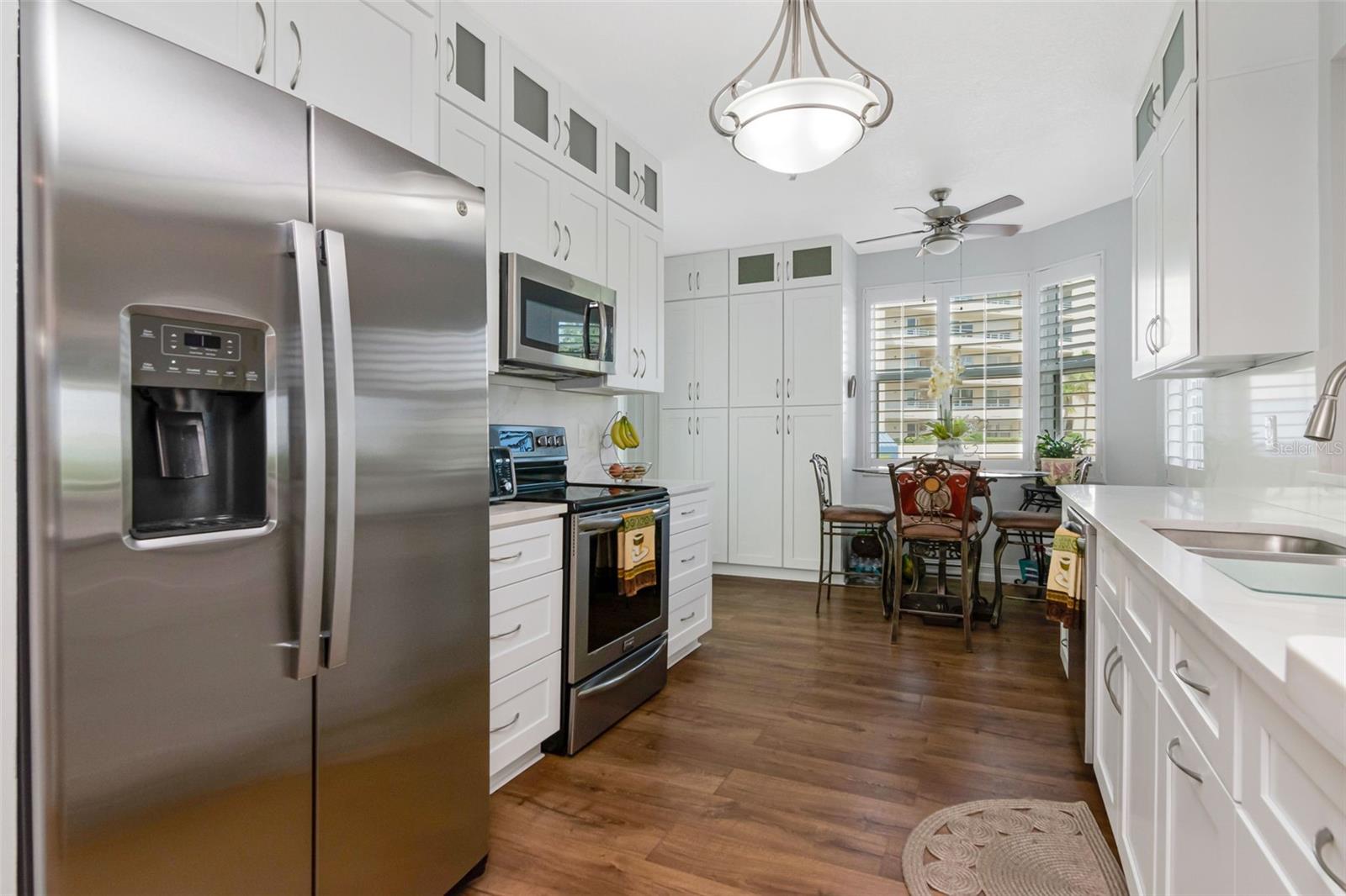 HARBOURSIDE CONDO - Residential