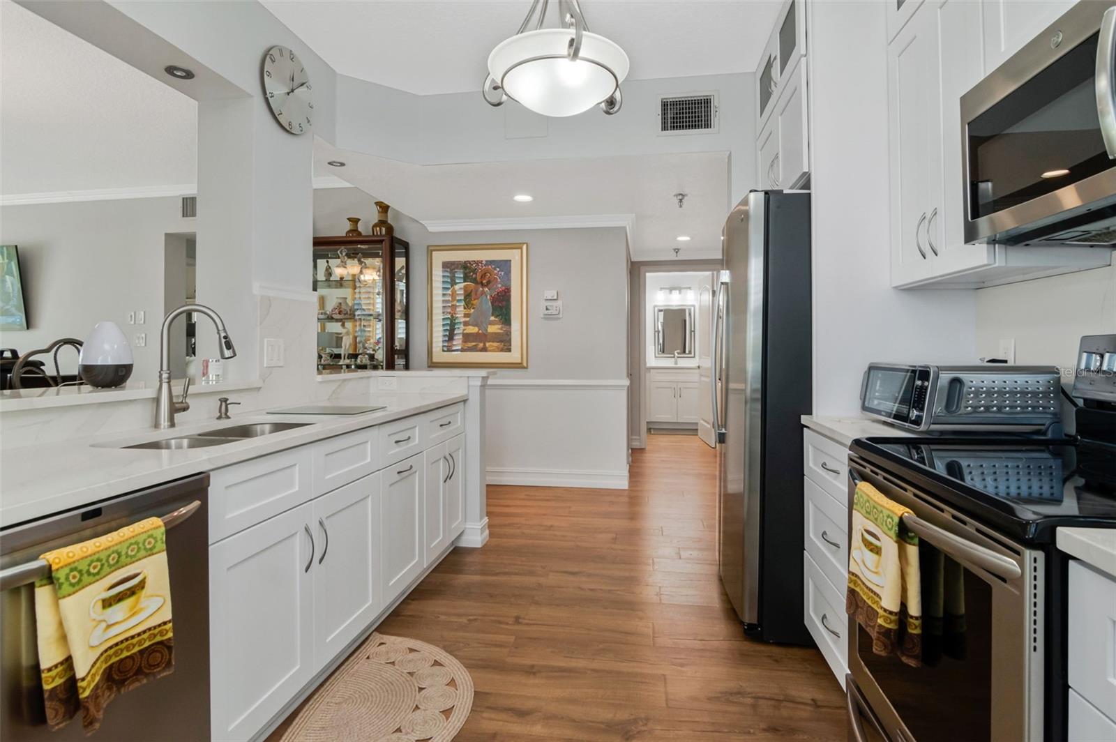 HARBOURSIDE CONDO - Residential