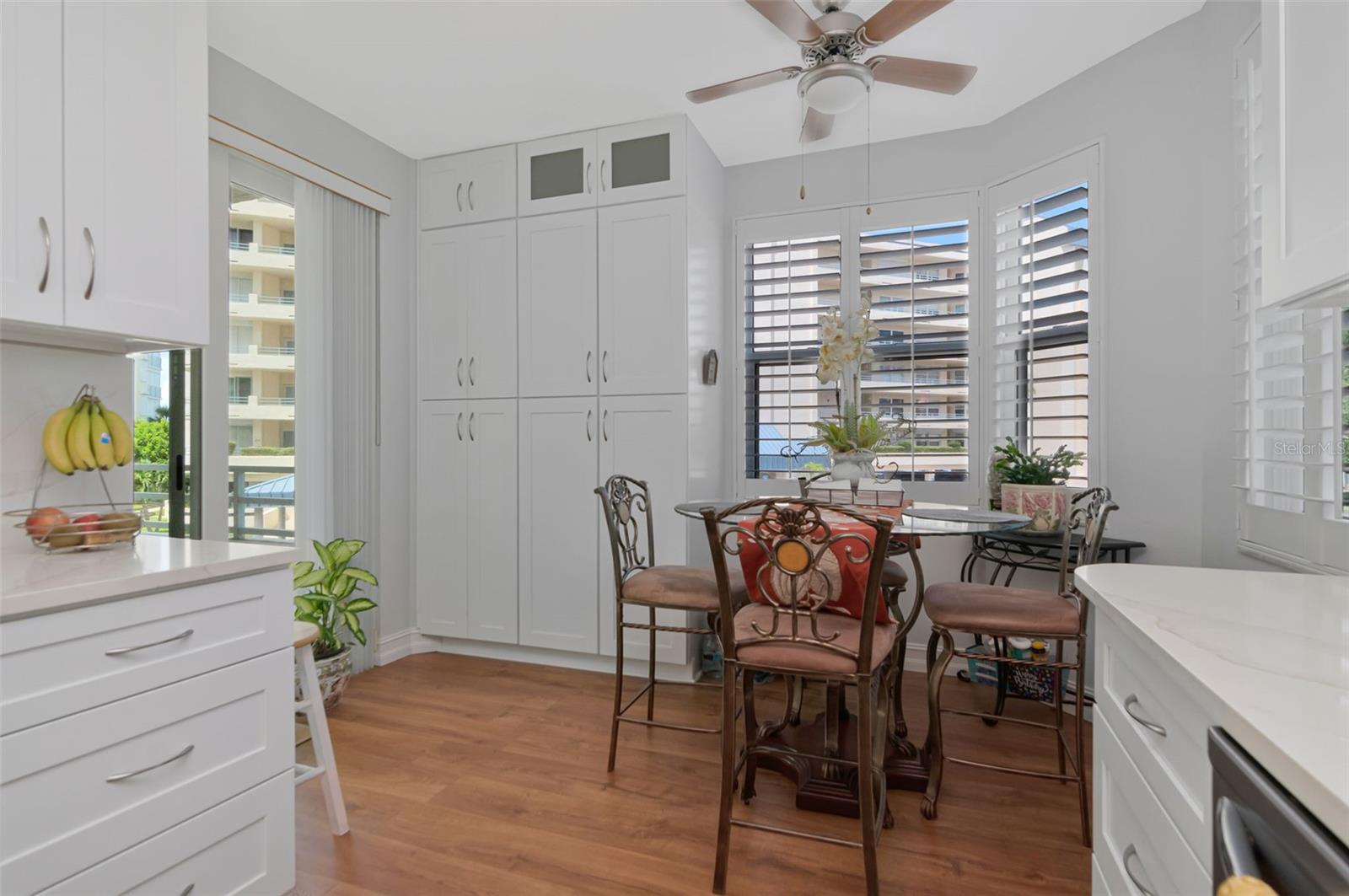 HARBOURSIDE CONDO - Residential