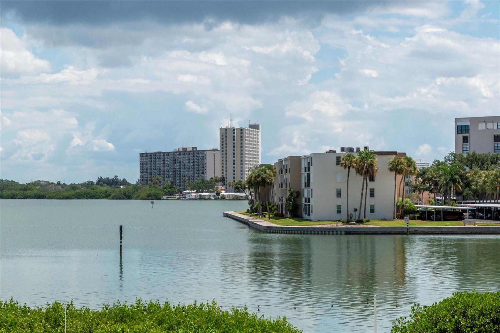 HARBOURSIDE CONDO - Residential