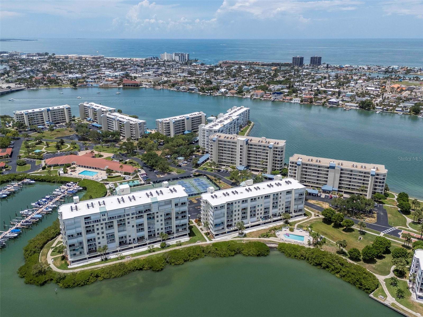 HARBOURSIDE CONDO - Residential