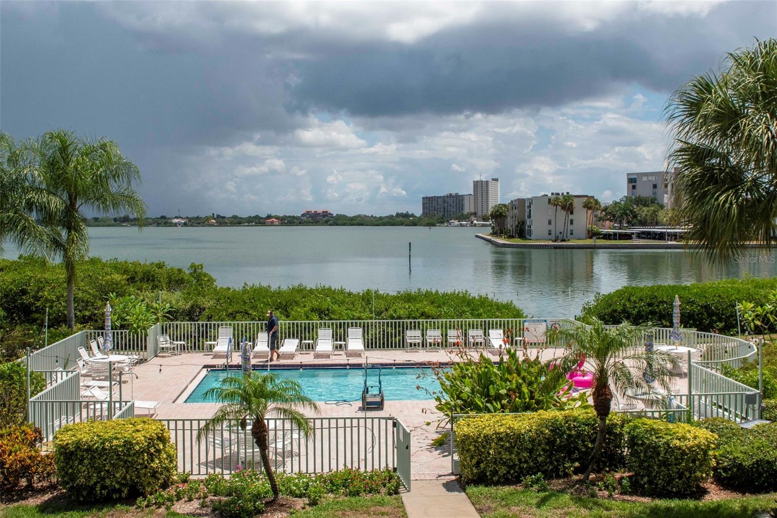 HARBOURSIDE CONDO - Residential