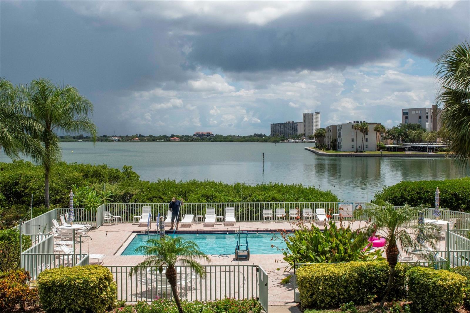 HARBOURSIDE CONDO - Residential