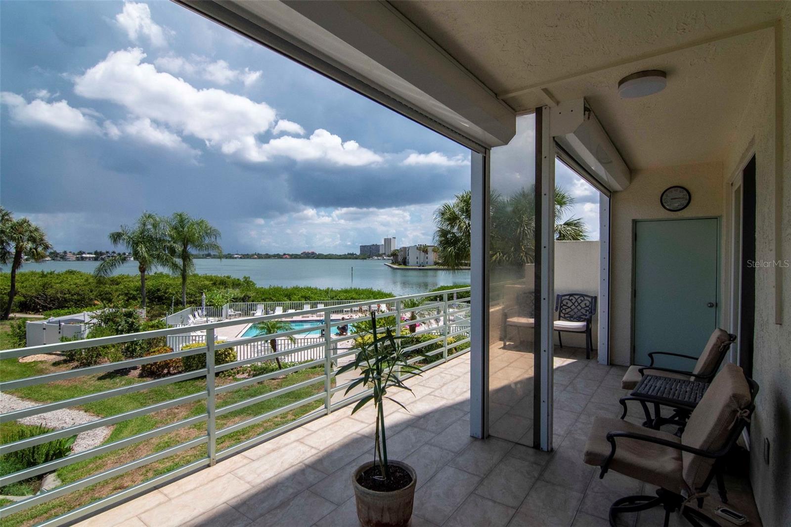 HARBOURSIDE CONDO - Residential