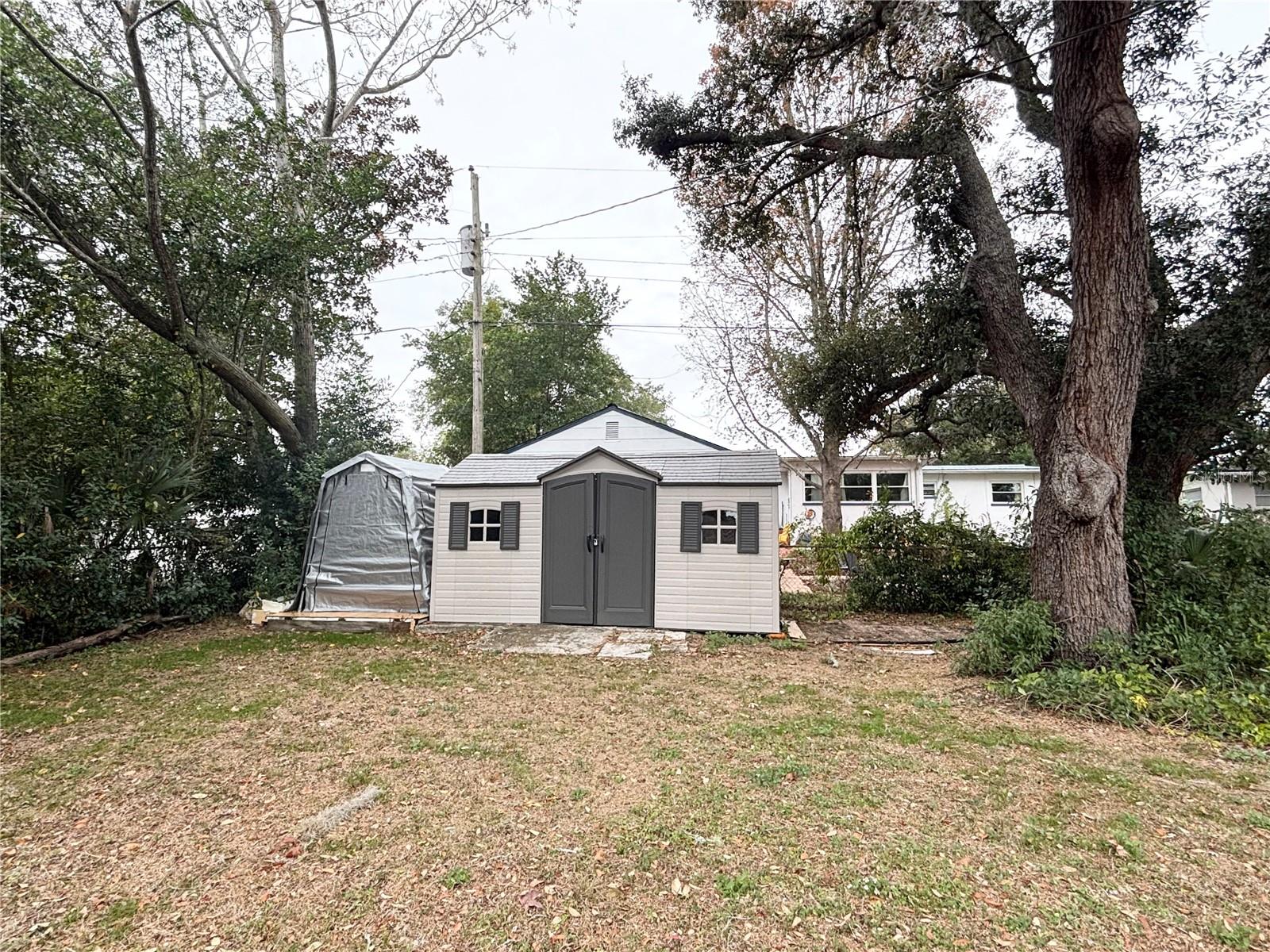 000114 - BEVERLY HILLS UNIT 2 - Residential