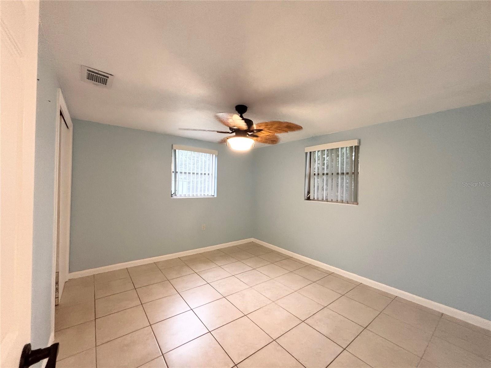 000114 - BEVERLY HILLS UNIT 2 - Residential