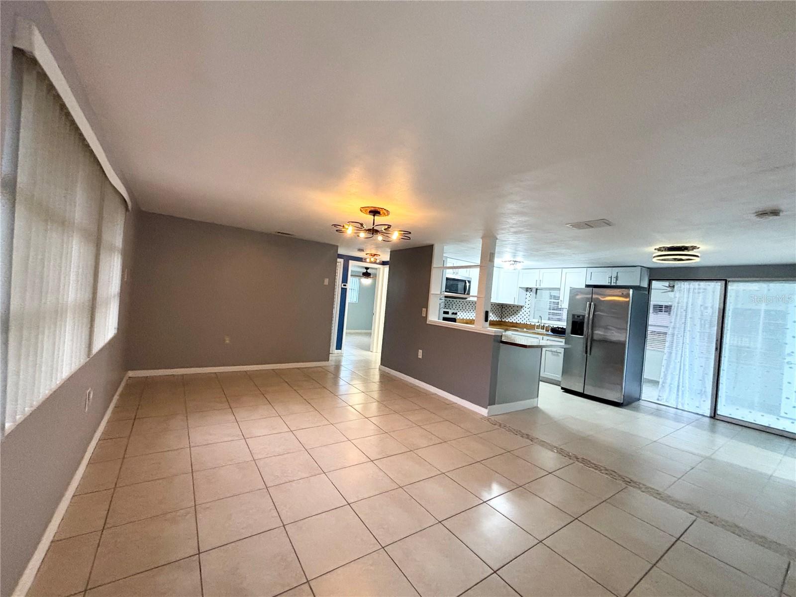000114 - BEVERLY HILLS UNIT 2 - Residential
