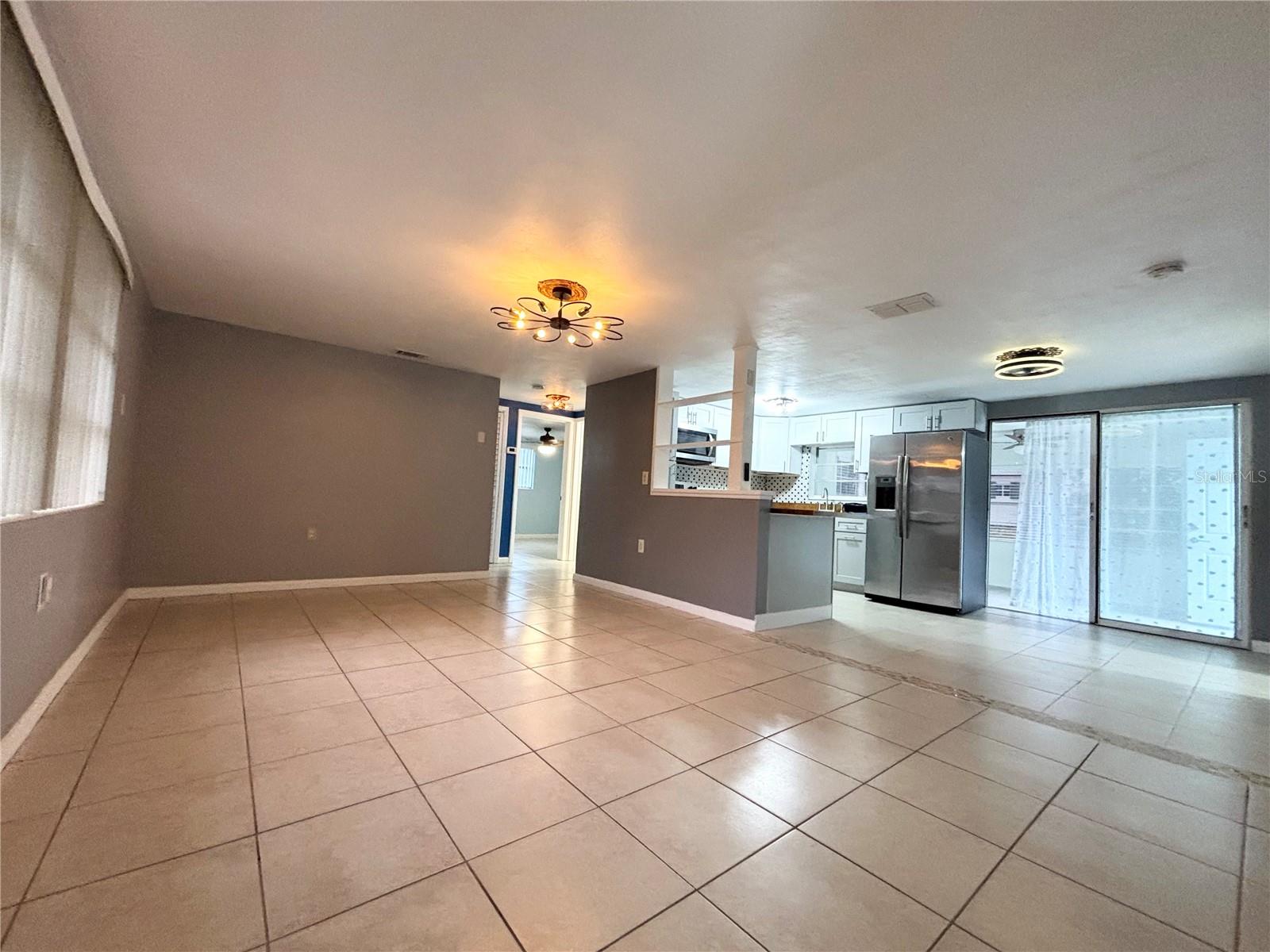 000114 - BEVERLY HILLS UNIT 2 - Residential