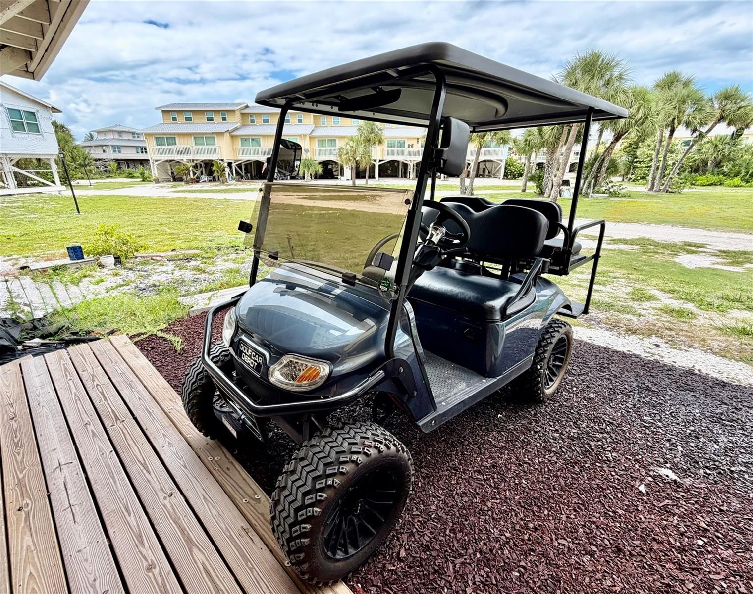 HIDEAWAY BAY BEACH CLUB - Residential