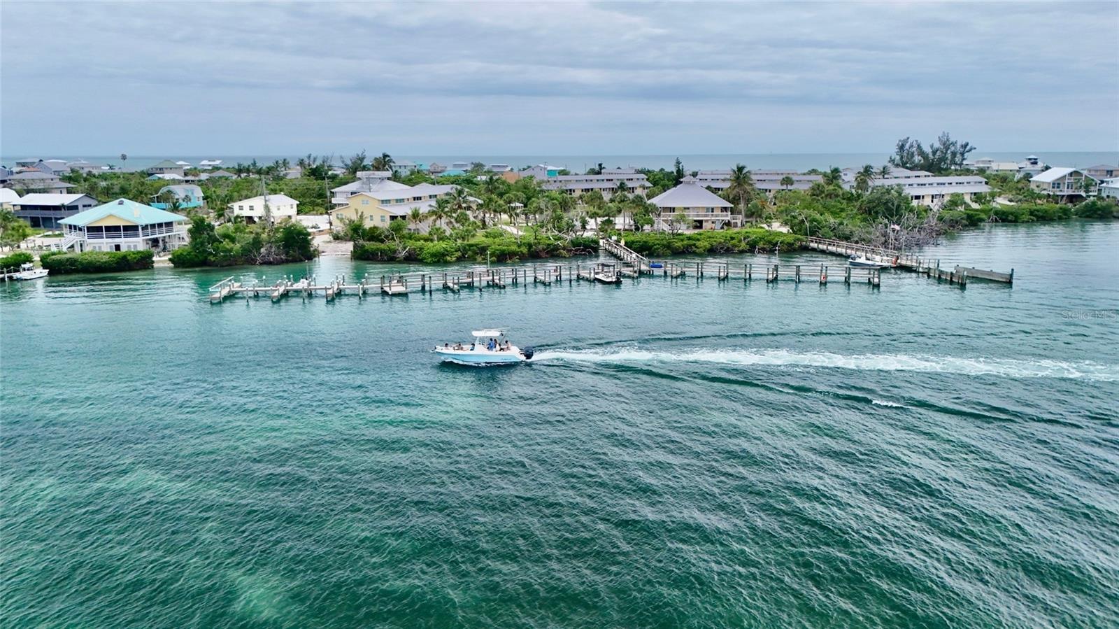 HIDEAWAY BAY BEACH CLUB - Residential