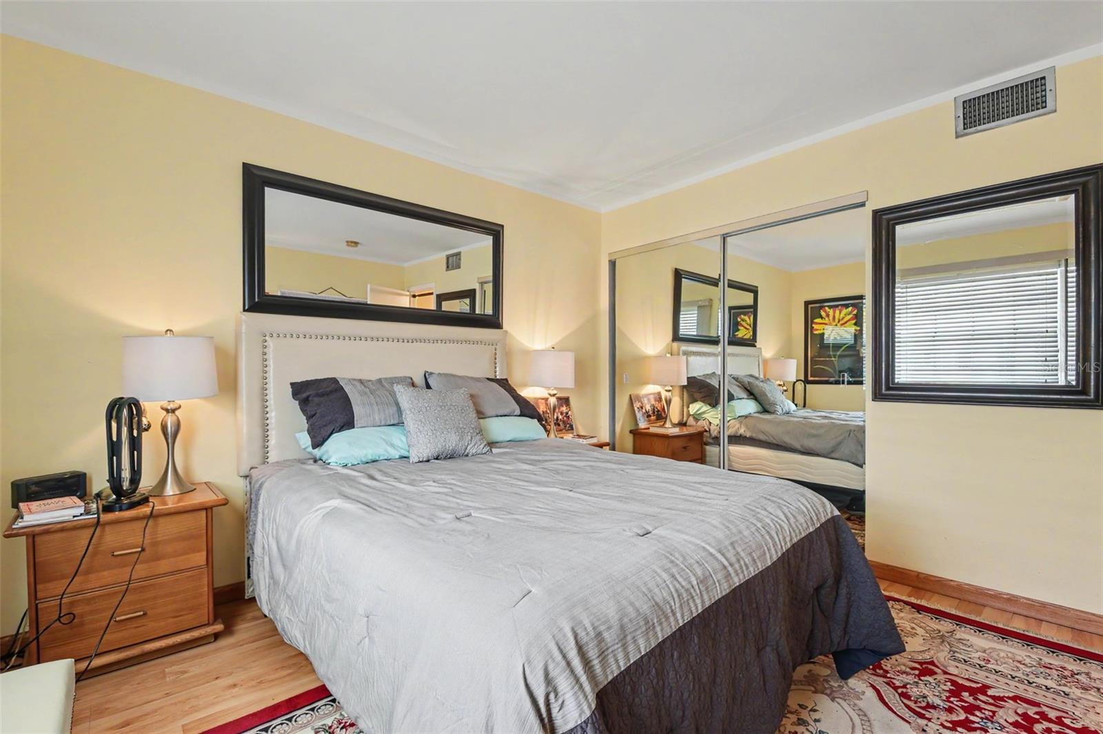 DOUGLAS ARMS - Residential