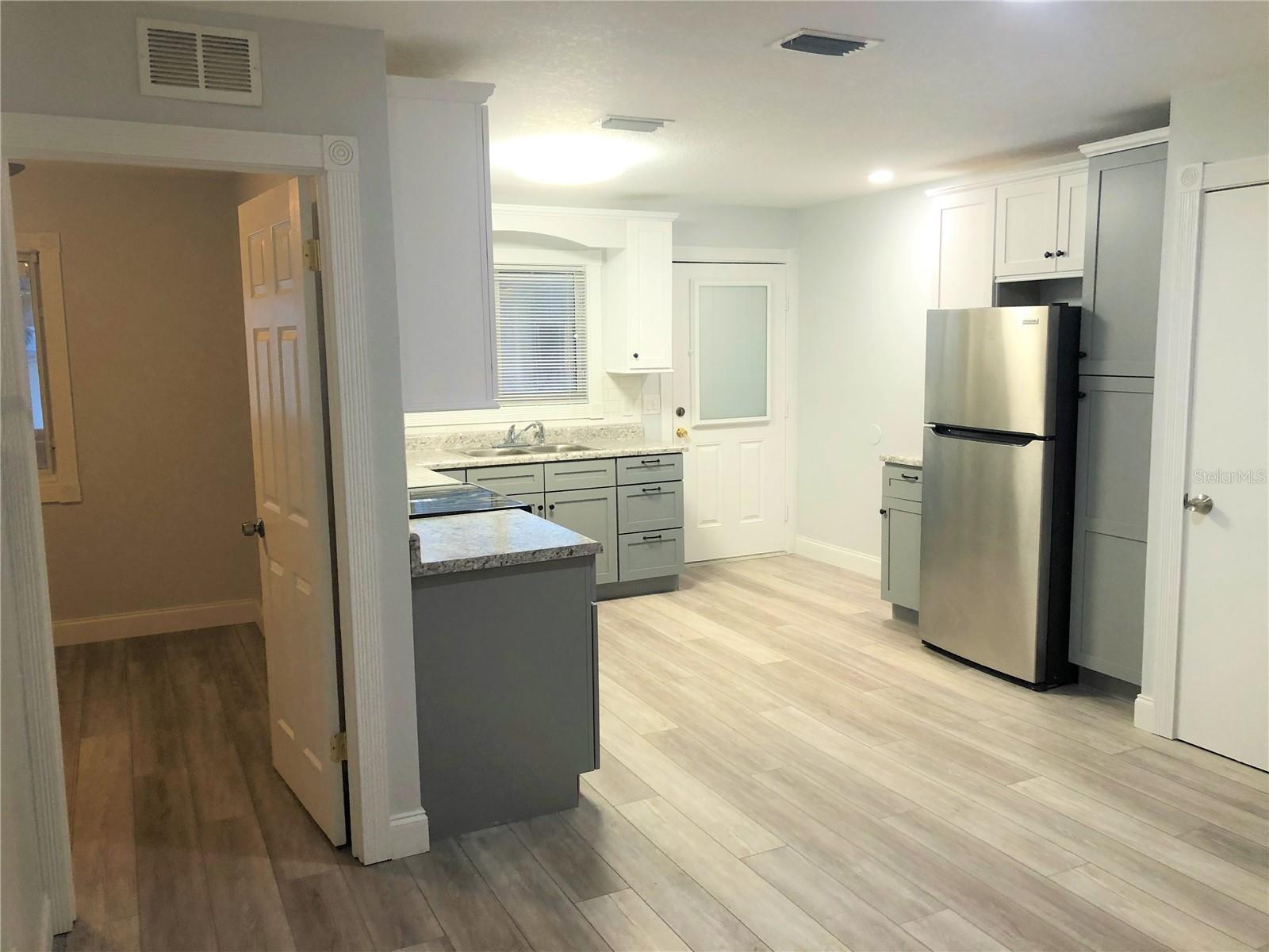 COQUINA PLAZA CONDO - Residential Lease